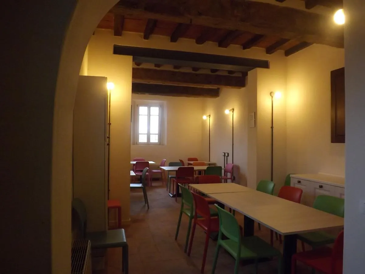 Ostello Castello Mina Della Scala Casteldidone Hostel