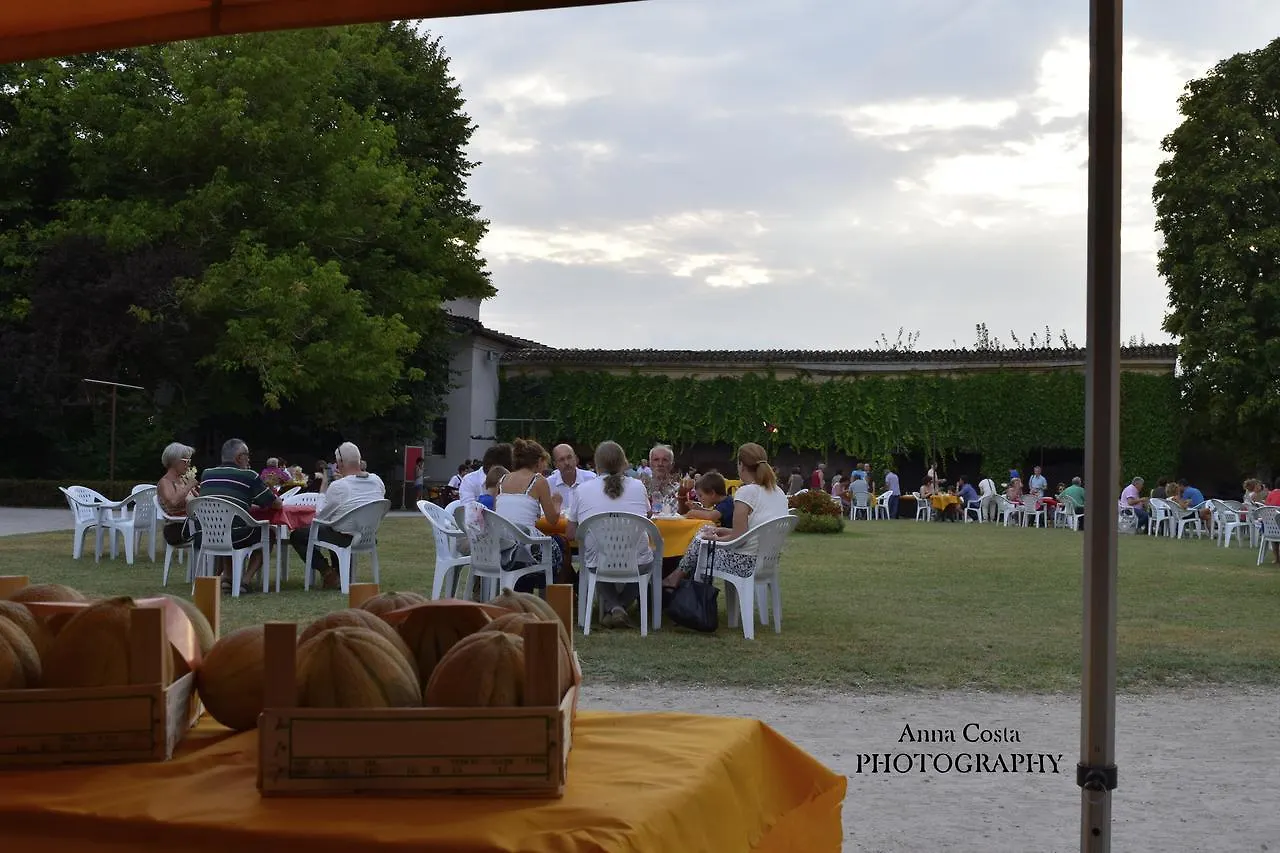 Hostel Ostello Castello Mina Della Scala Casteldidone Italy