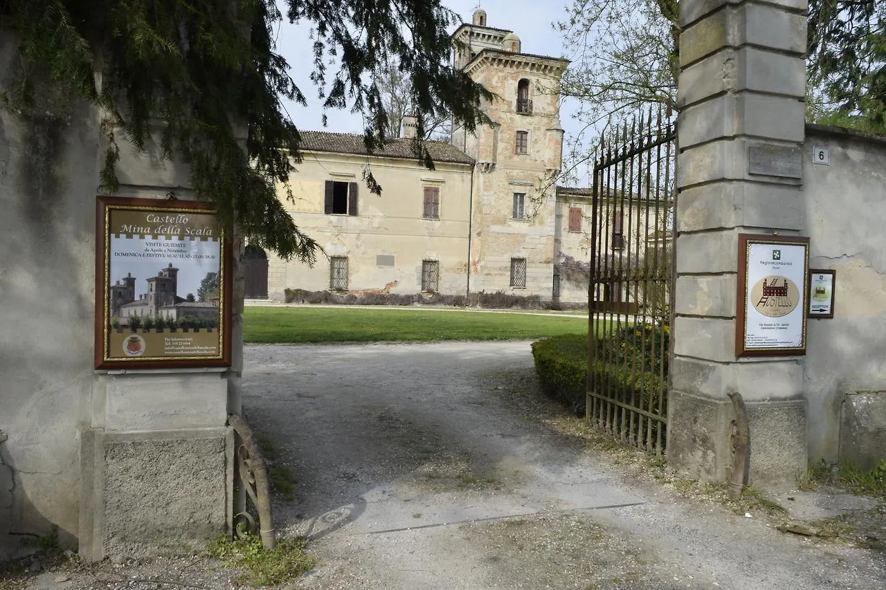 Ostello Castello Mina Della Scala Casteldidone Italy