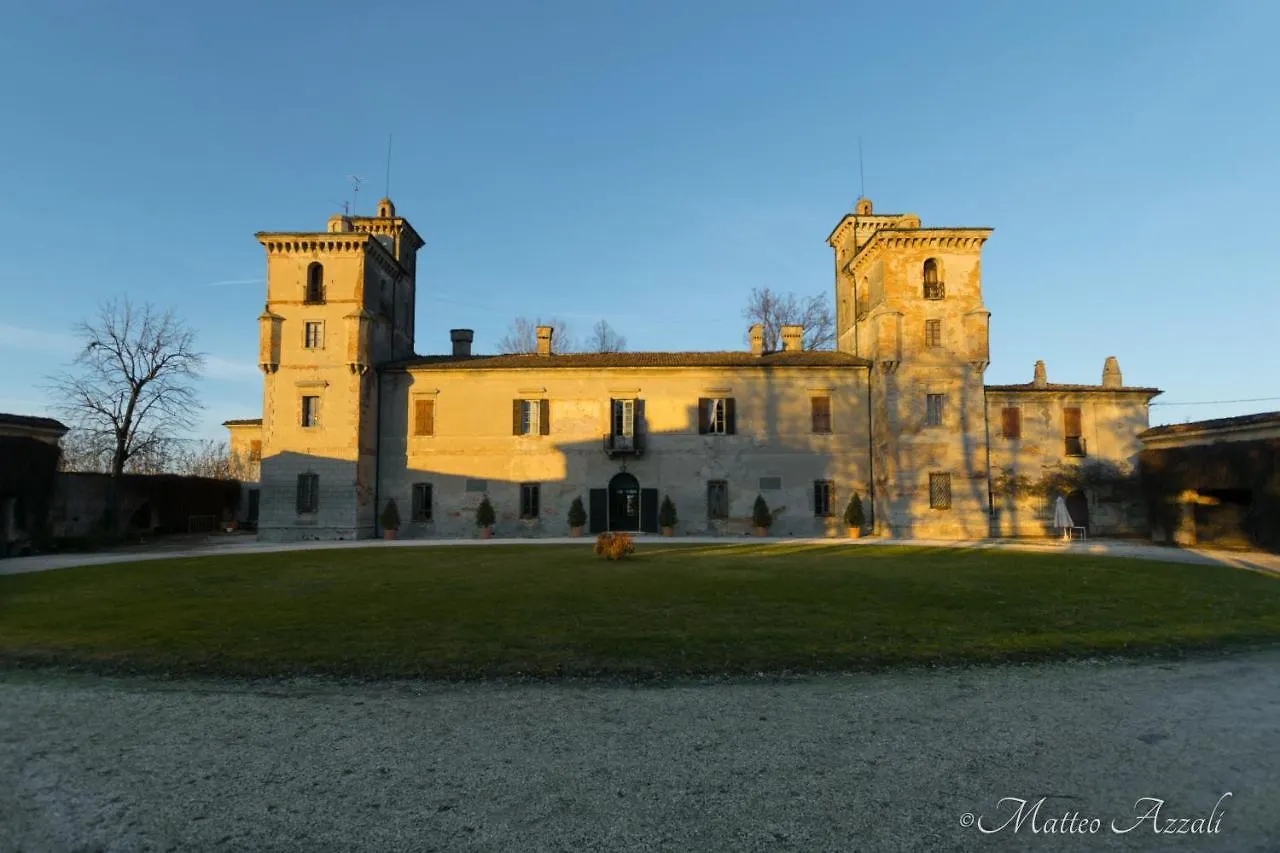Hostel Ostello Castello Mina Della Scala Casteldidone Italy